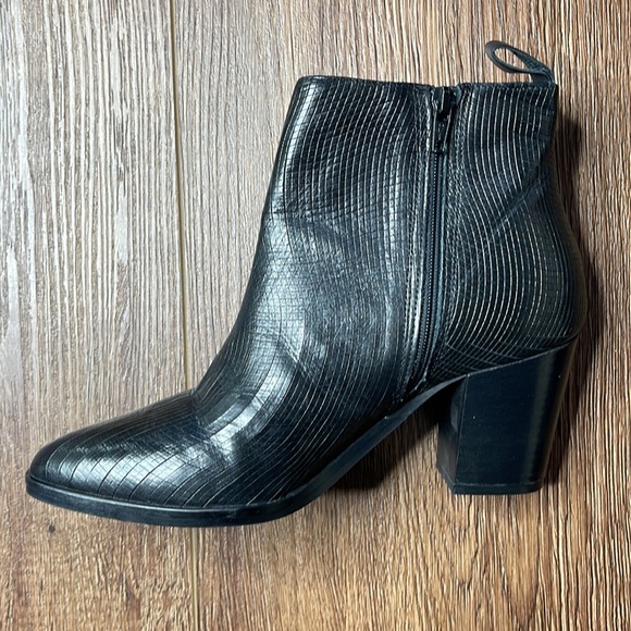 P. Ross leather boots. Sz 8 - Picture 2 of 11